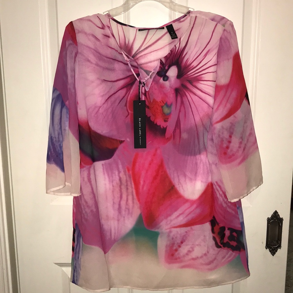 NWT black label Chico’s silk top size 0 (small)
